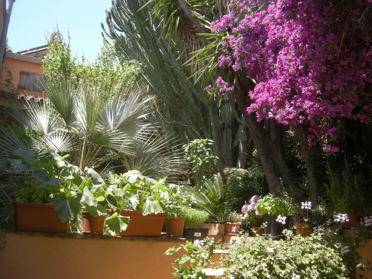 Sìnnai Via Dei Gerani B&B المظهر الخارجي الصورة